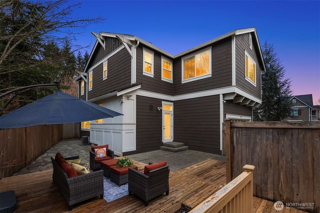 11496 158th Avenue NE, Redmond, WA 98052