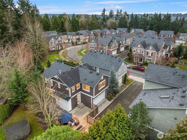 11496 158th Avenue NE, Redmond, WA 98052
