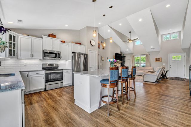 915 Morewood RD, Hardy, VA 24101