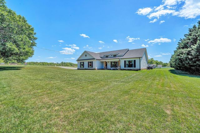 915 Morewood RD, Hardy, VA 24101