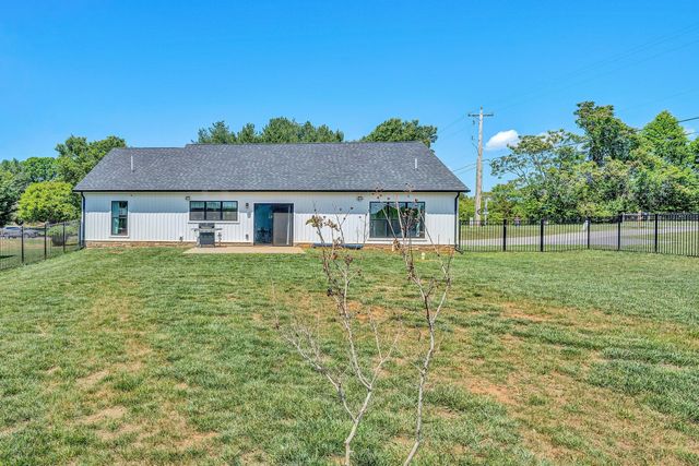 915 Morewood RD, Hardy, VA 24101