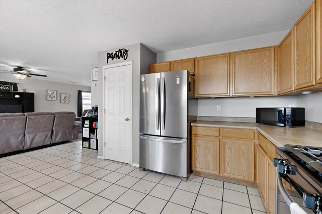 10815 McMichael Lane SW, Albuquerque, NM 87121