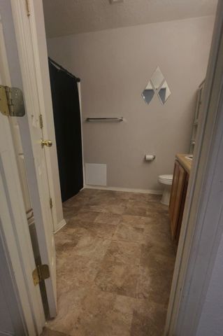 10815 McMichael Lane SW, Albuquerque, NM 87121