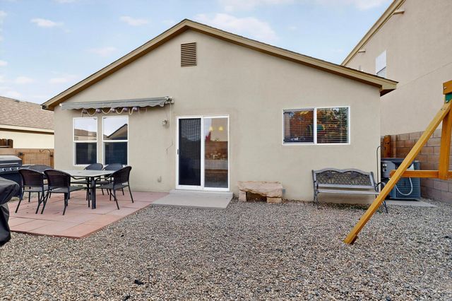 10815 McMichael Lane SW, Albuquerque, NM 87121
