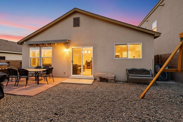 10815 McMichael Lane SW, Albuquerque, NM 87121