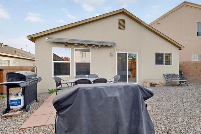 10815 McMichael Lane SW, Albuquerque, NM 87121