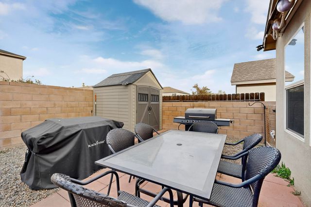 10815 McMichael Lane SW, Albuquerque, NM 87121