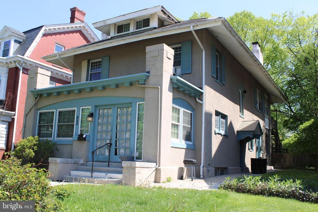 823 S GEORGE ST, York, PA 17403