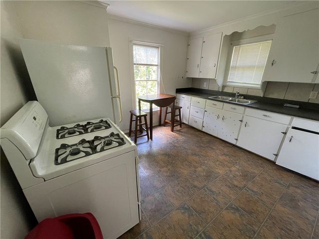 33 Capitol Street, Auburn, NY 13021