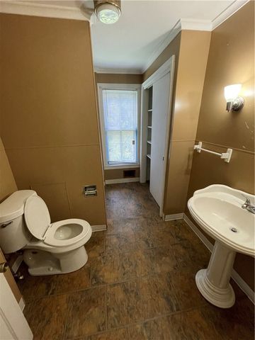 33 Capitol Street, Auburn, NY 13021