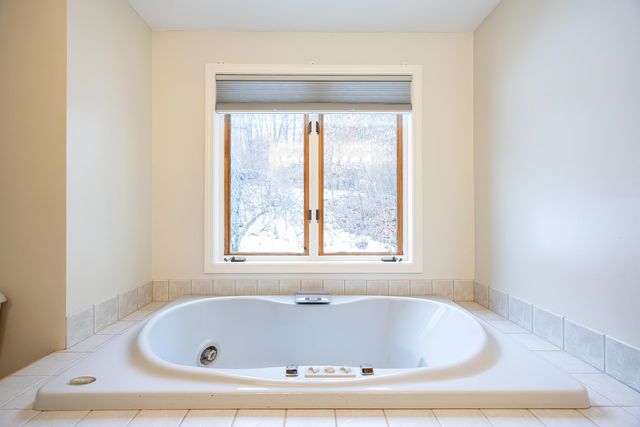 17 Ches Mae Lane, Milford, NH 03055