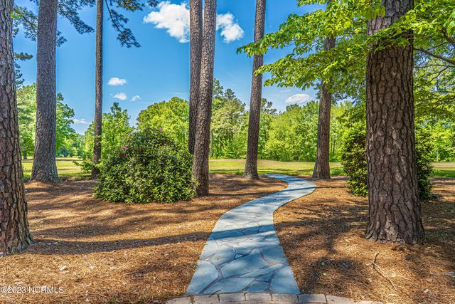 4 Fairway Lane, Whispering Pines, NC 28327