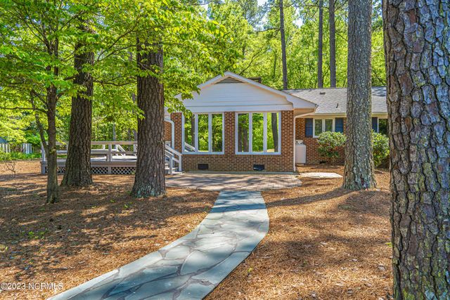 4 Fairway Lane, Whispering Pines, NC 28327