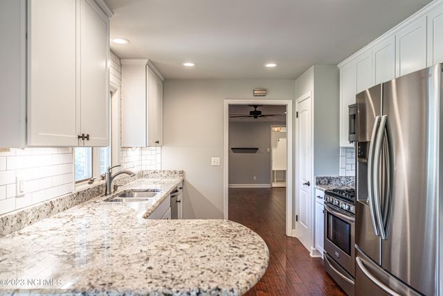 4 Fairway Lane, Whispering Pines, NC 28327