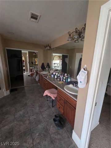 519 Sunrise Villa Drive, Las Vegas, NV 89110