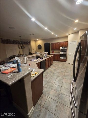 519 Sunrise Villa Drive, Las Vegas, NV 89110