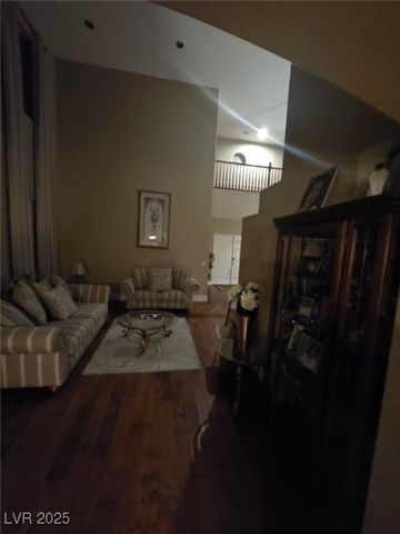 519 Sunrise Villa Drive, Las Vegas, NV 89110