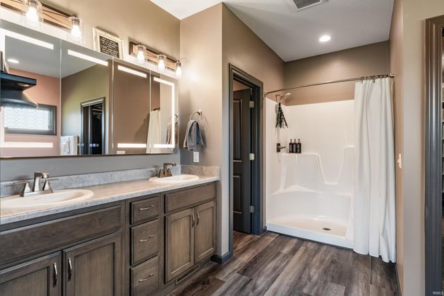 12757 S West County Line Road, Roanoke, IN 46783
