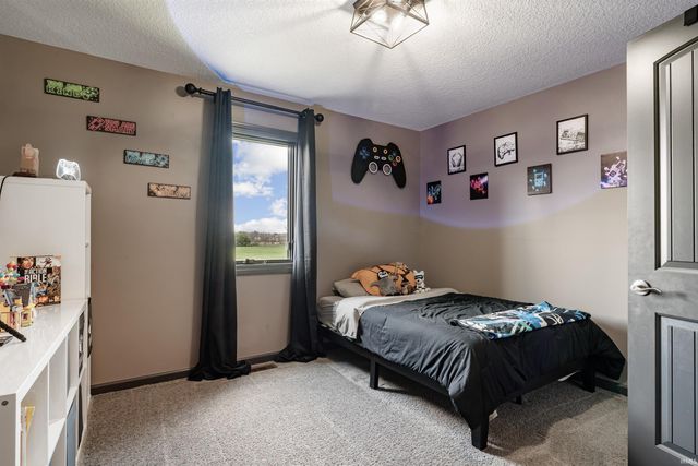 12757 S West County Line Road, Roanoke, IN 46783