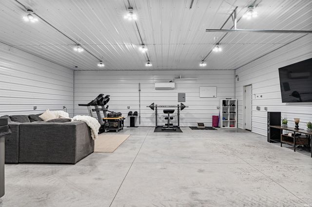 12757 S West County Line Road, Roanoke, IN 46783