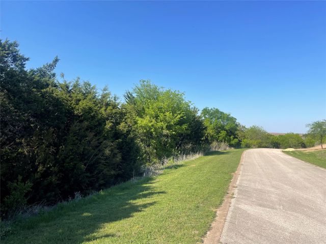 7100 Royal Birkdale Drive, Cleburne, TX 76033