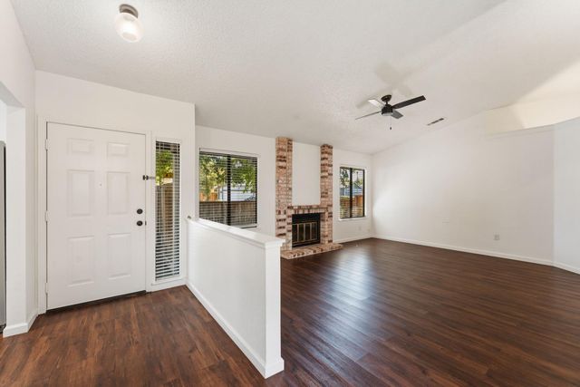 7507 Deltawind Dr, Sacramento, CA 95831
