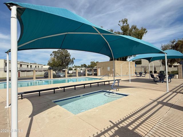 2605 W Willow Avenue, Phoenix, AZ 85029