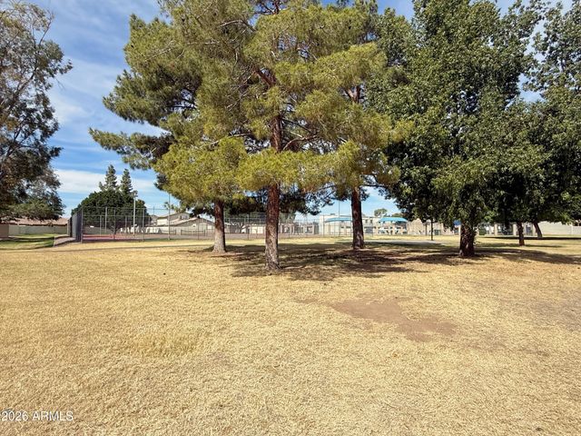 2605 W Willow Avenue, Phoenix, AZ 85029