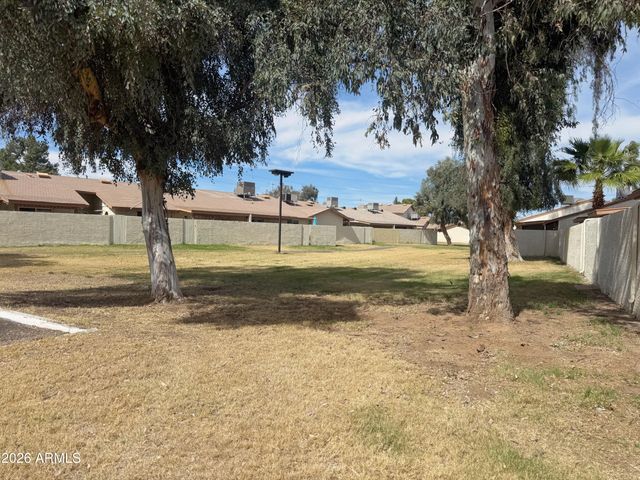 2605 W Willow Avenue, Phoenix, AZ 85029