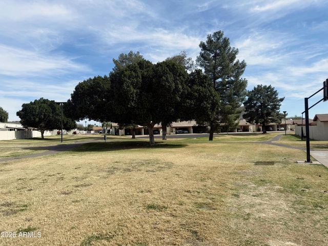 2605 W Willow Avenue, Phoenix, AZ 85029