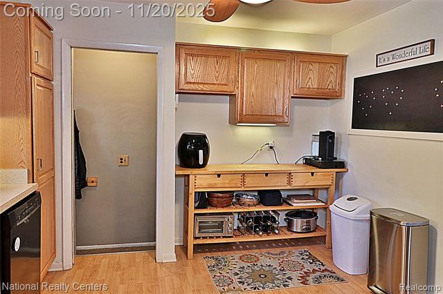 2863 Columbia Road, Berkley, MI 48072