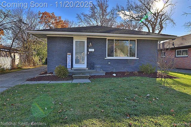 2863 Columbia Road, Berkley, MI 48072