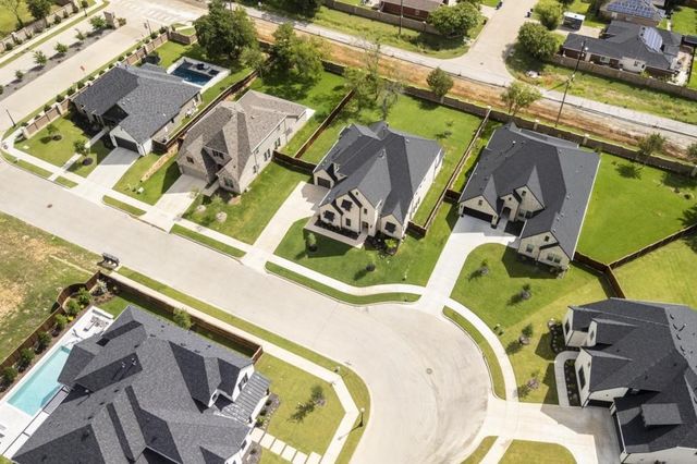 2302 Royal Dove Lane, Mansfield, TX 76063