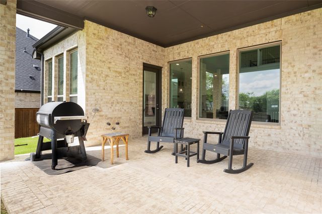 2302 Royal Dove Lane, Mansfield, TX 76063