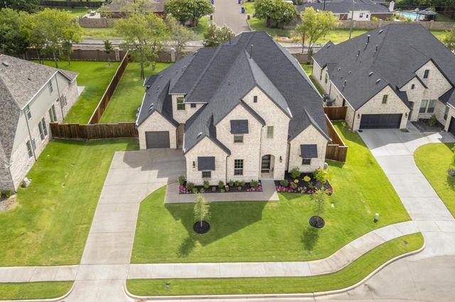 2302 Royal Dove Lane, Mansfield, TX 76063