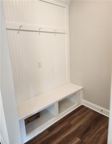 5148 Golden Oak Cove, Gainesville, GA 30504