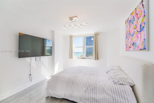 1950 S Ocean Dr 8J, Hallandale Beach, FL 33009