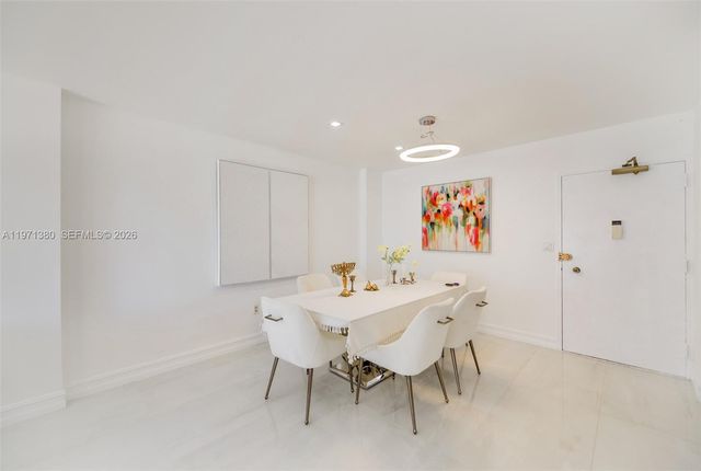 1950 S Ocean Dr 8J, Hallandale Beach, FL 33009