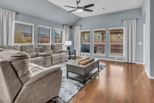 6548 Fairview Drive, Watauga, TX 76148