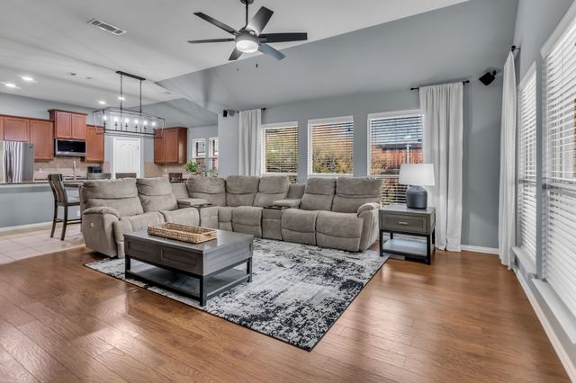 6548 Fairview Drive, Watauga, TX 76148