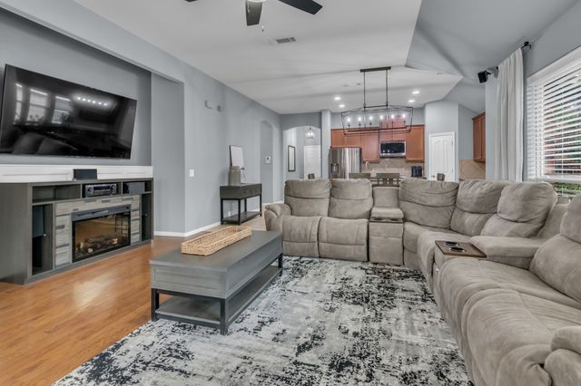 6548 Fairview Drive, Watauga, TX 76148