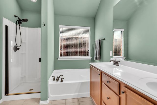 6548 Fairview Drive, Watauga, TX 76148