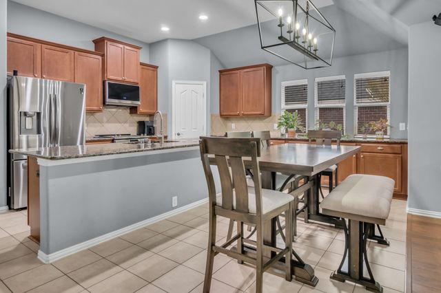 6548 Fairview Drive, Watauga, TX 76148