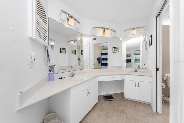 511 PINE HOLLOW CIRCLE 511, Englewood, FL 34223