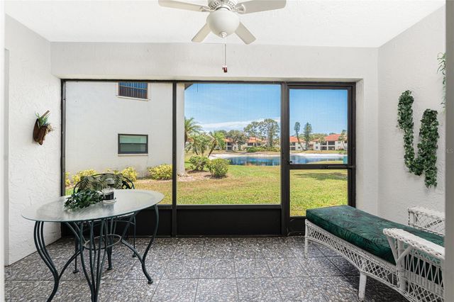 511 PINE HOLLOW CIRCLE 511, Englewood, FL 34223