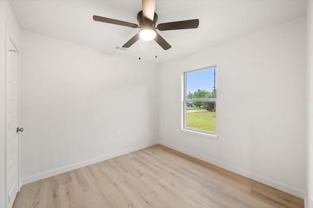 901 S 3rd, Dawson, TX 76639