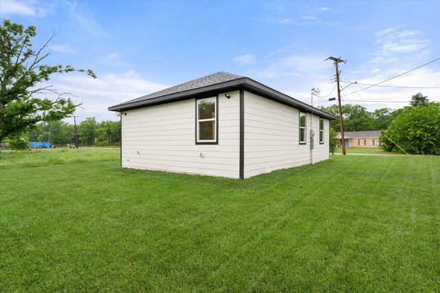 901 S 3rd, Dawson, TX 76639