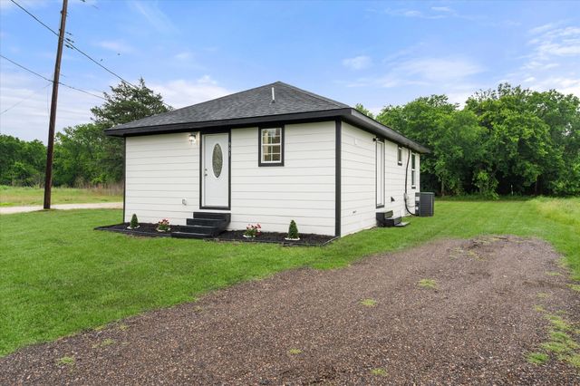 901 S 3rd, Dawson, TX 76639