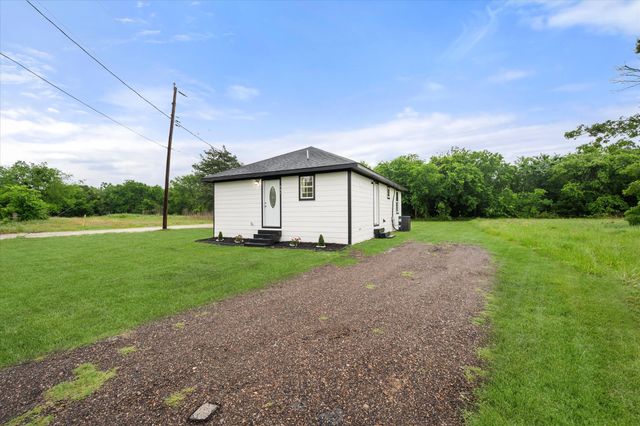 901 S 3rd, Dawson, TX 76639