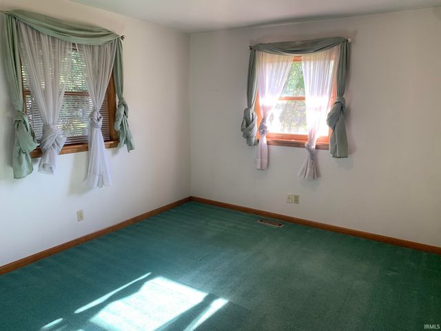 605 Coffeetree Lane, Evansville, IN 47712